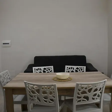 Amuni טראפאני